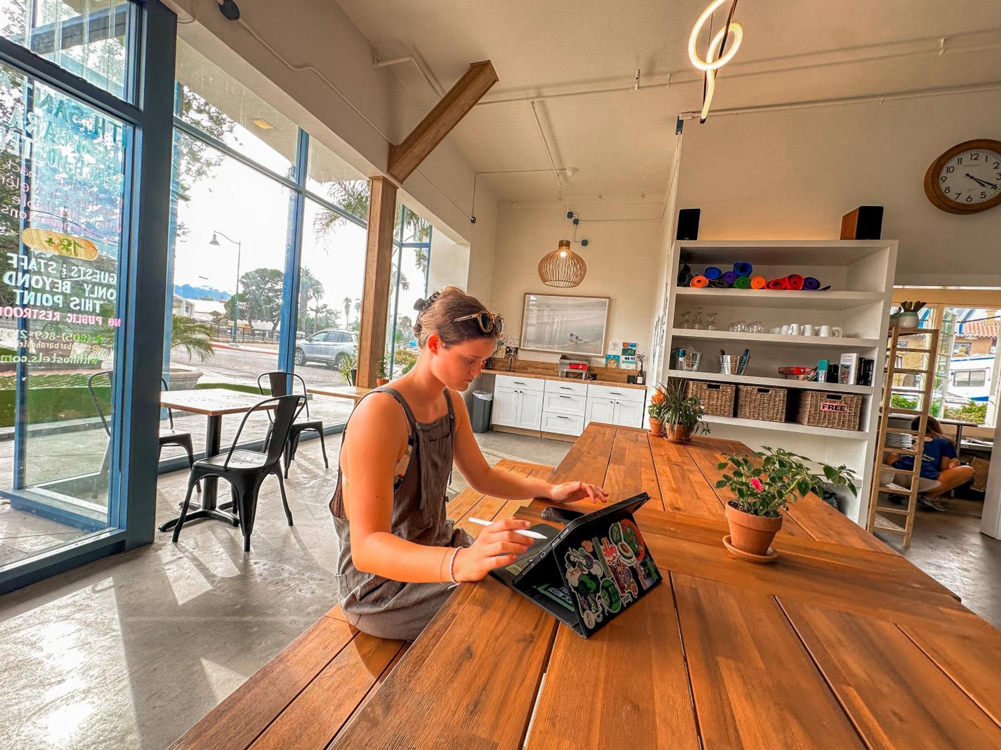Ith Santa Barbara Beach Hostel エクステリア 写真