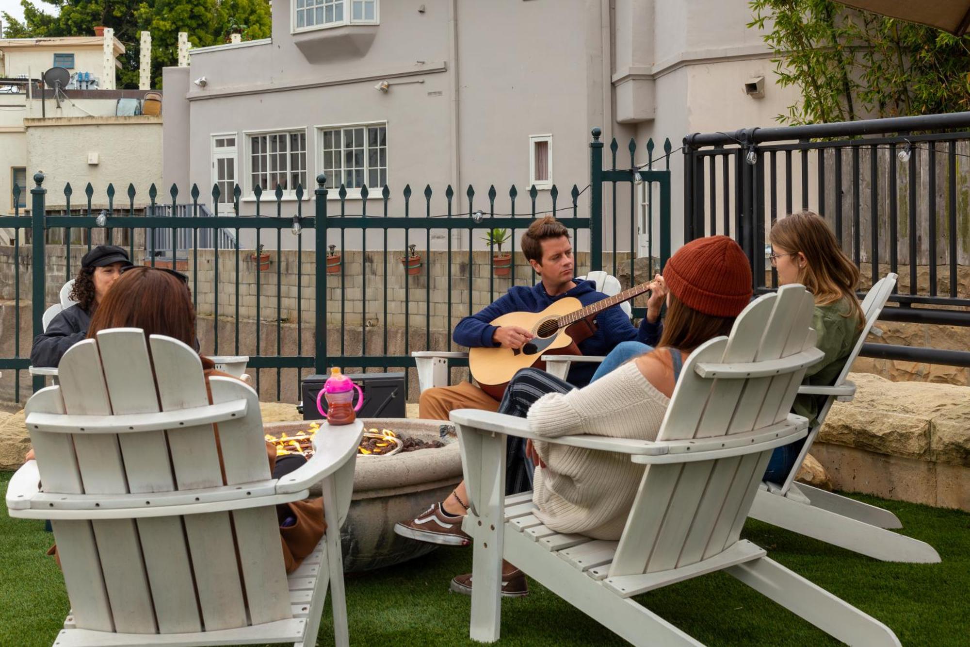 Ith Santa Barbara Beach Hostel エクステリア 写真