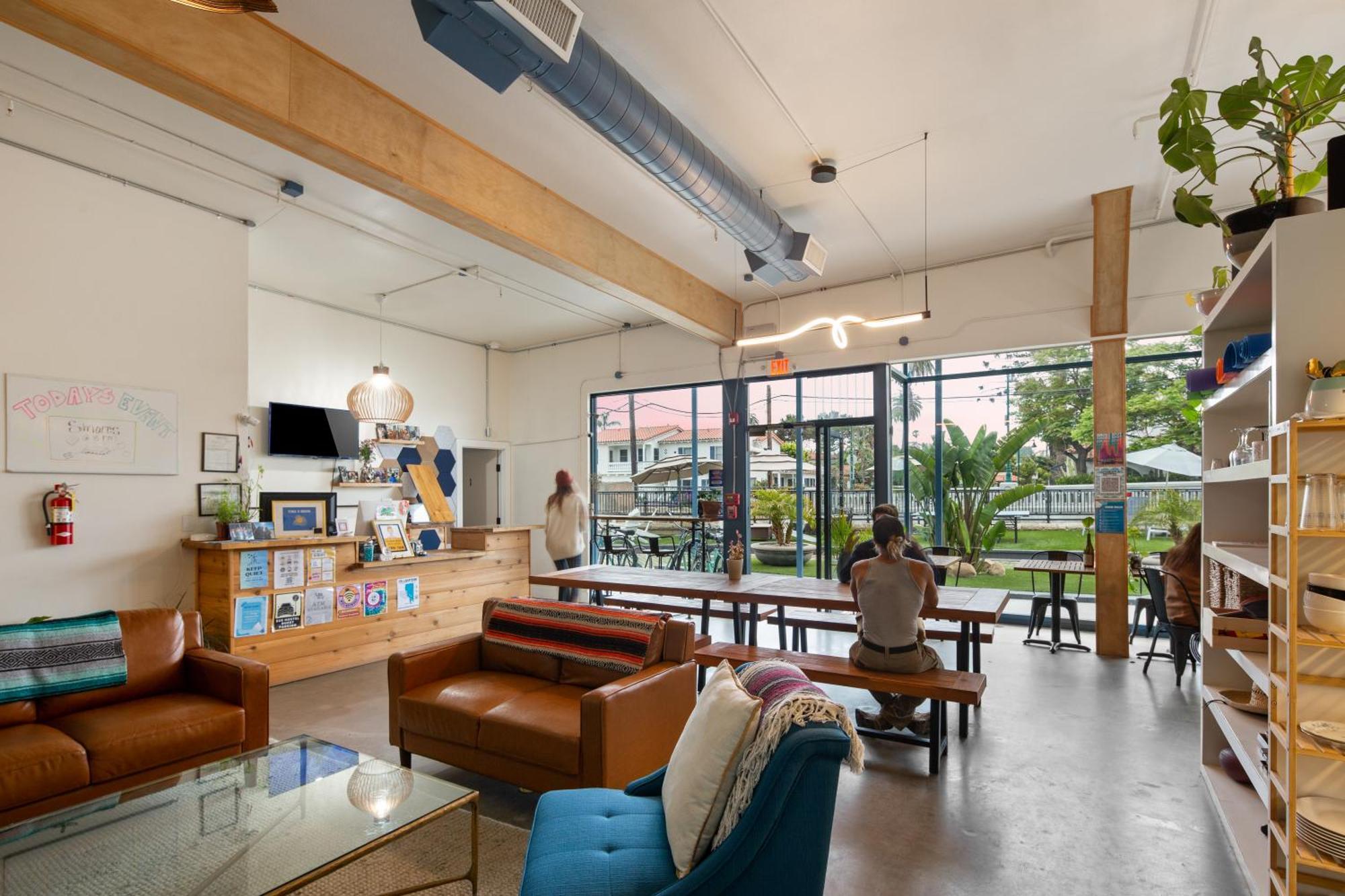 Ith Santa Barbara Beach Hostel エクステリア 写真